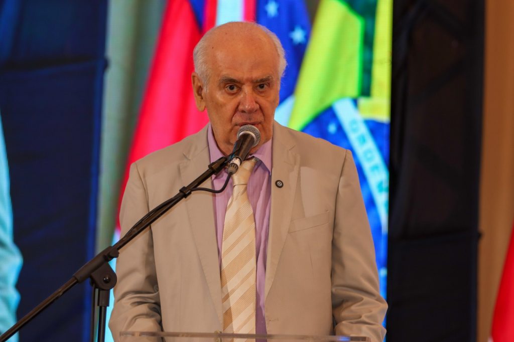 SGVG-entregadetitulos-vice-governador-Serafim-Correa_foto-BrunoLeao-ViceGovernadoria-1-1024×682-1