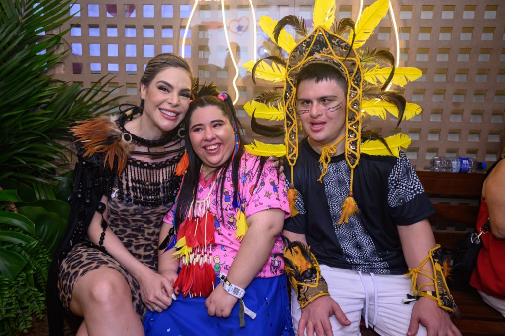 Primeira-Dama-do-Amazonas-Thaisa-Cidades-com-Silva-e-Luiz-felipe-1024×682-1