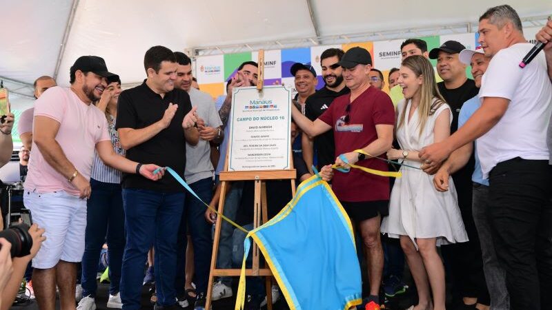 Prefeito David Almeida entrega complexo esportivo revitalizado no bairro Cidade Nova