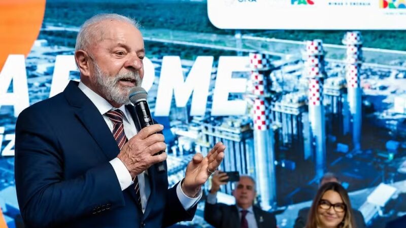 Lula sinaliza abertura para diálogo direto com Trump sobre tarifas contra o Brasil