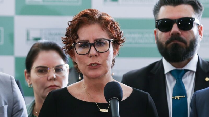 Deputada Carla Zambelli presa pela polícia italiana