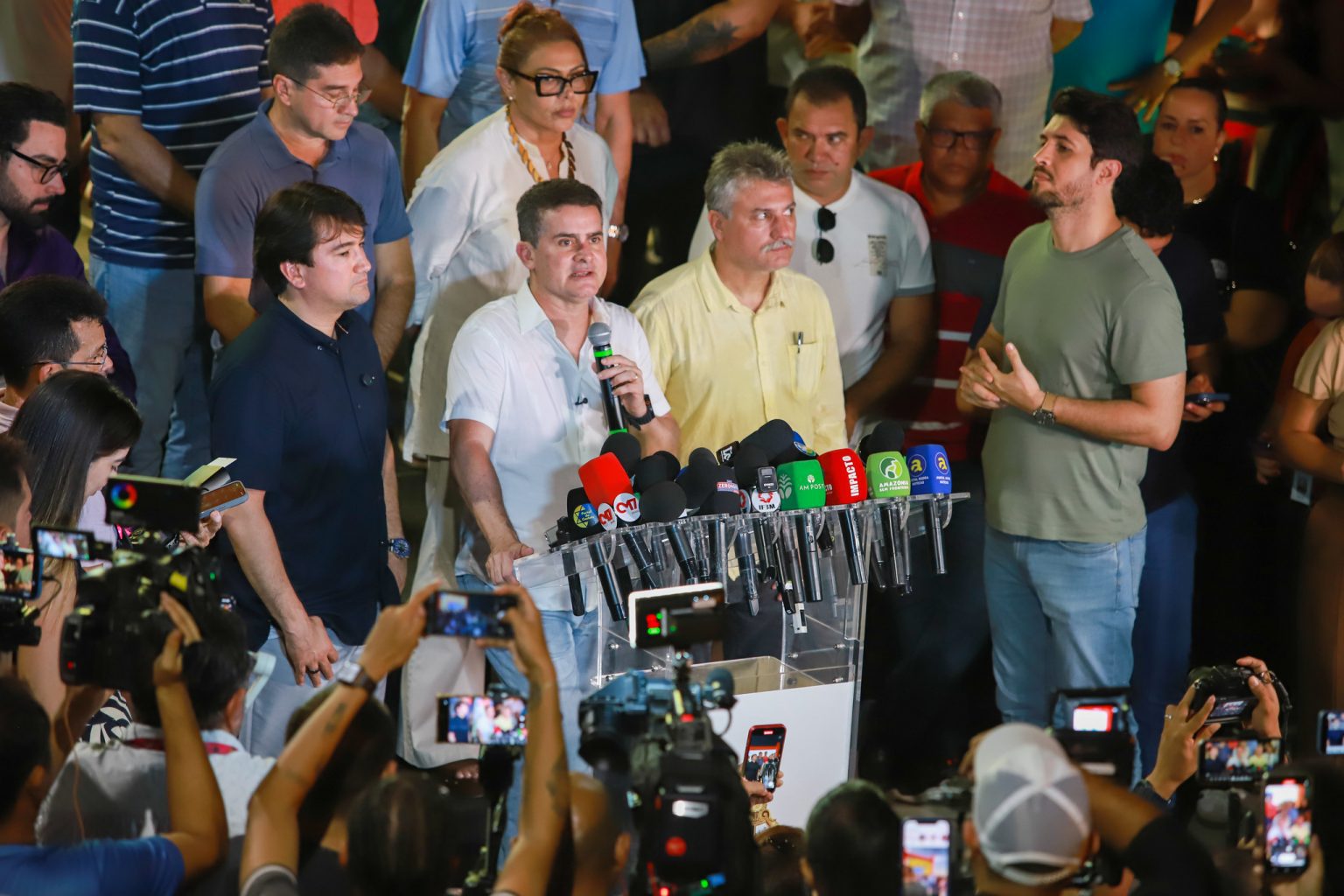 Dupla Maria Clara & JP abre o #SouManaus Passo a Paço 2025