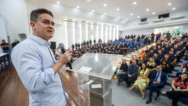 Prefeito abre curso de formação para 138 novos guardas municipais em Manaus