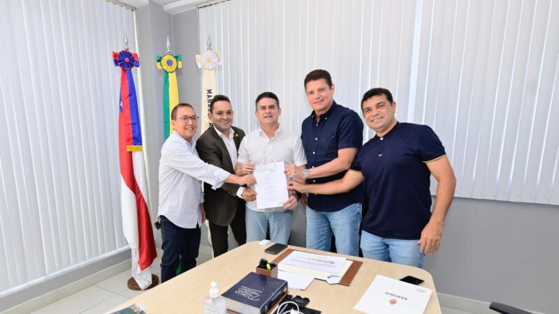 Manaus amplia serviço de táxi e táxi-frete com novo decreto do prefeito David Almeida